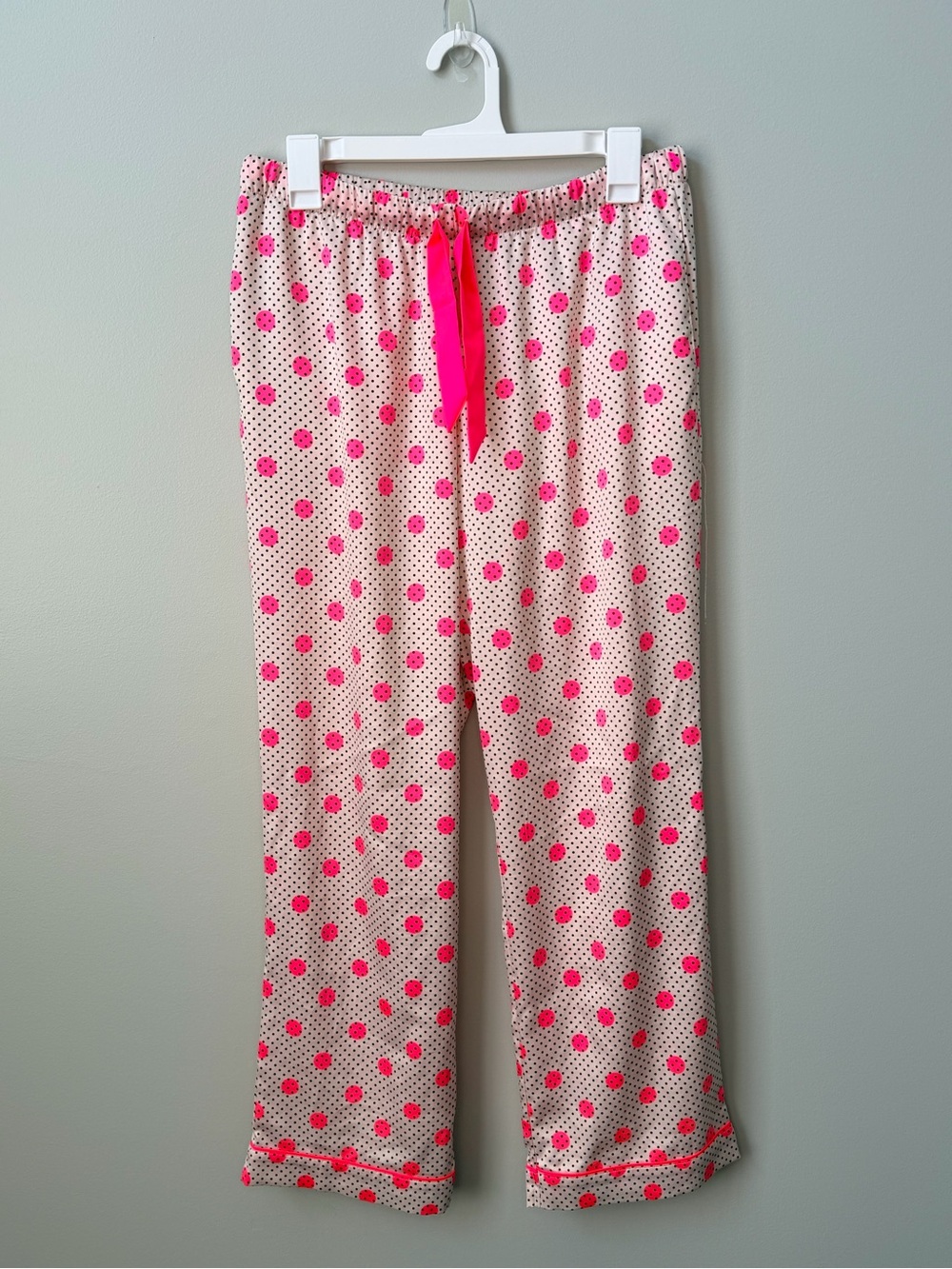 Victoria Secret New washed Pajama Pants Hot Pink Polka Dots Size M short